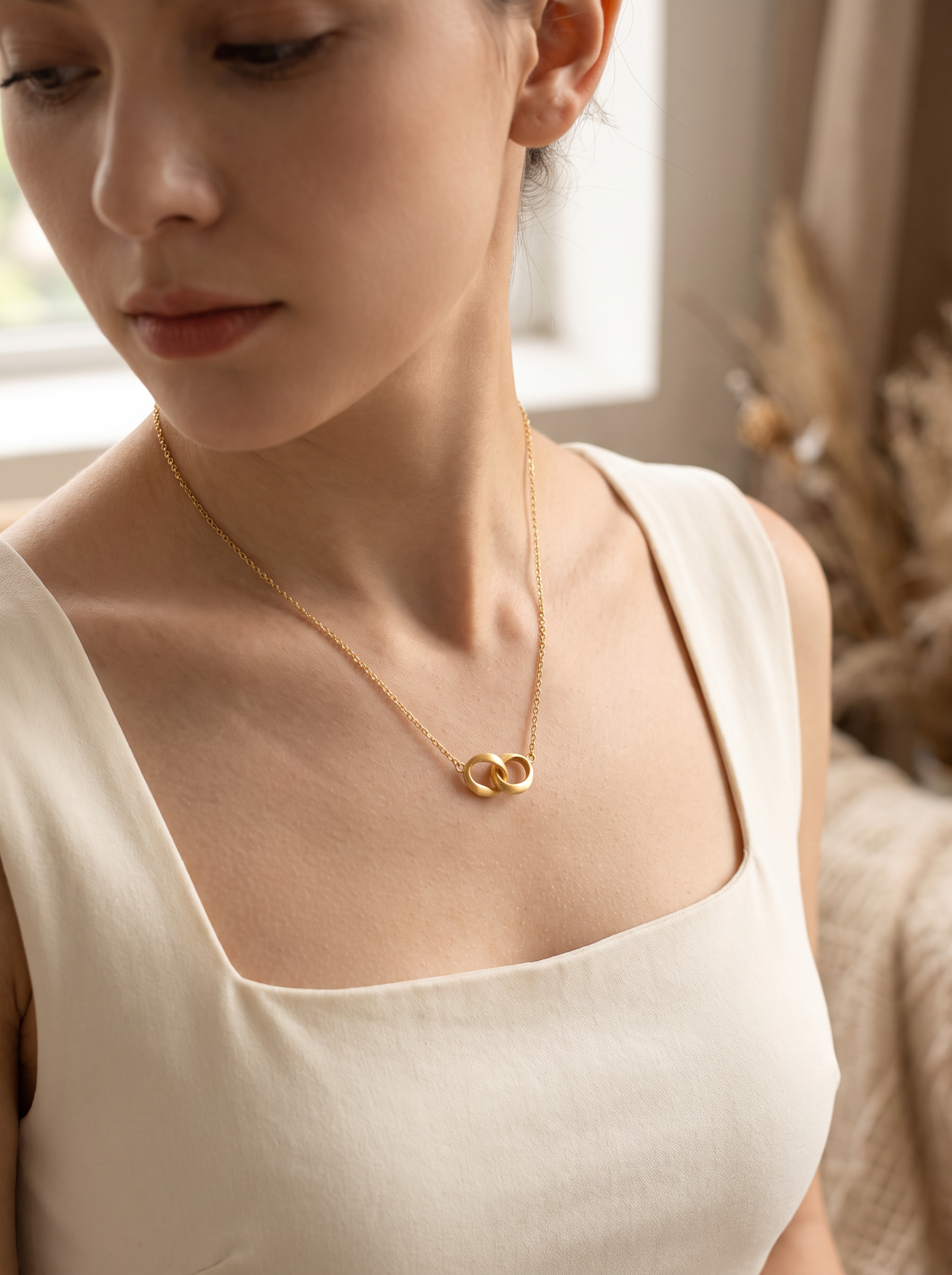 Tender Link Necklace