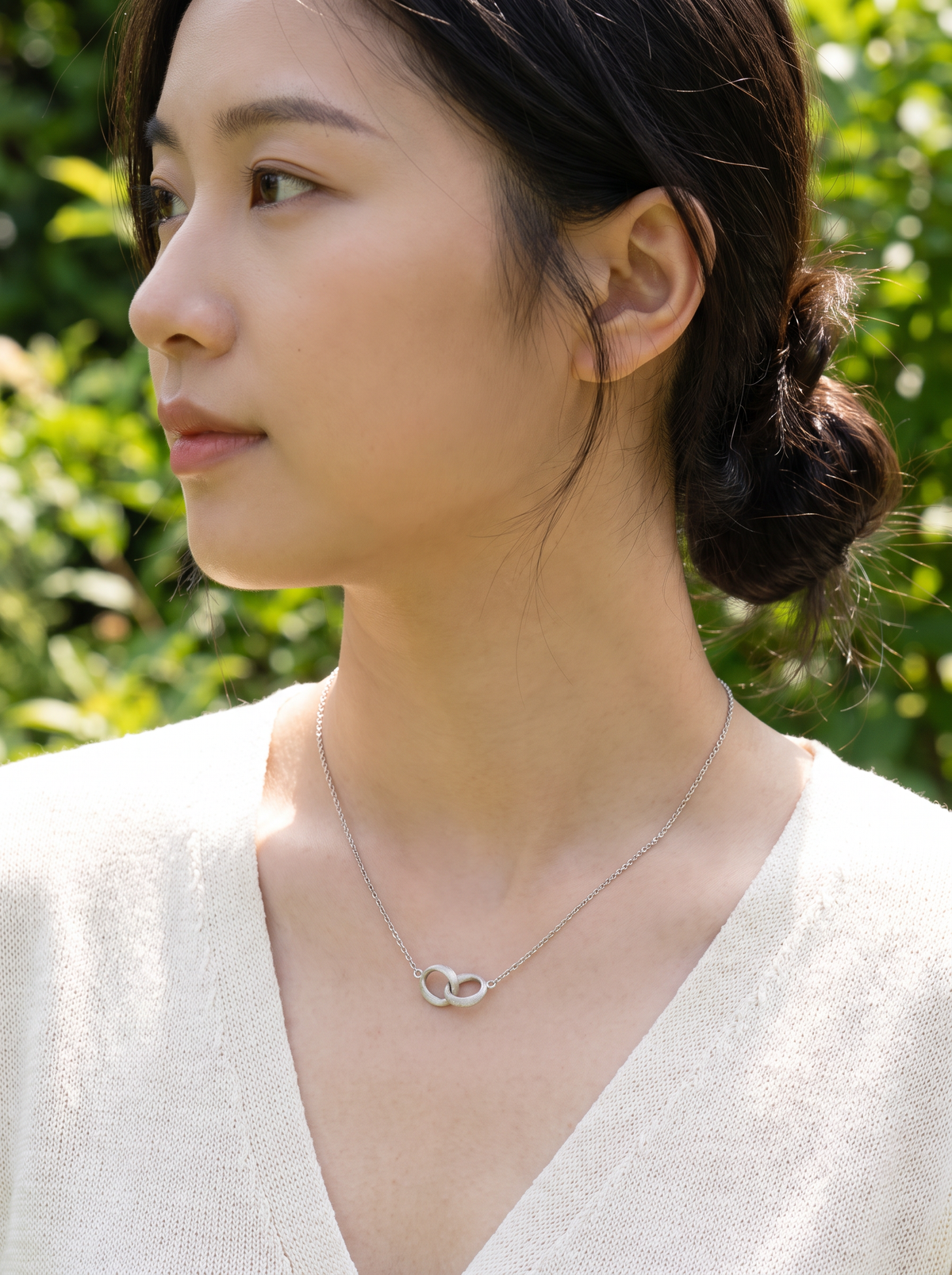 Tender Link Necklace