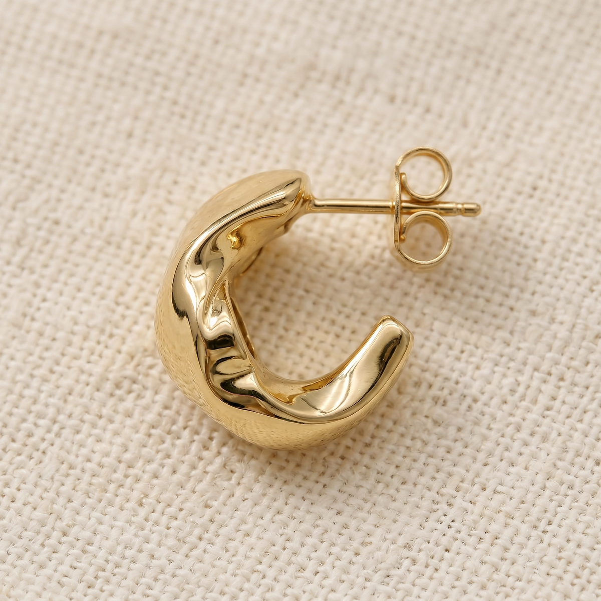 Lustre Roll Studs Earrings