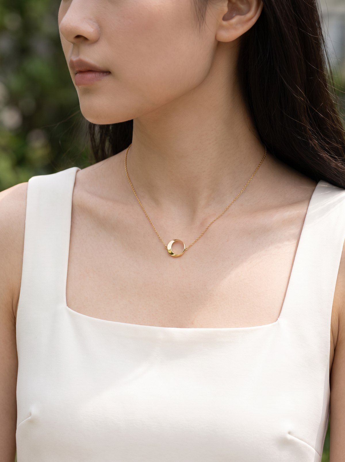 Sculpted Circle Necklace