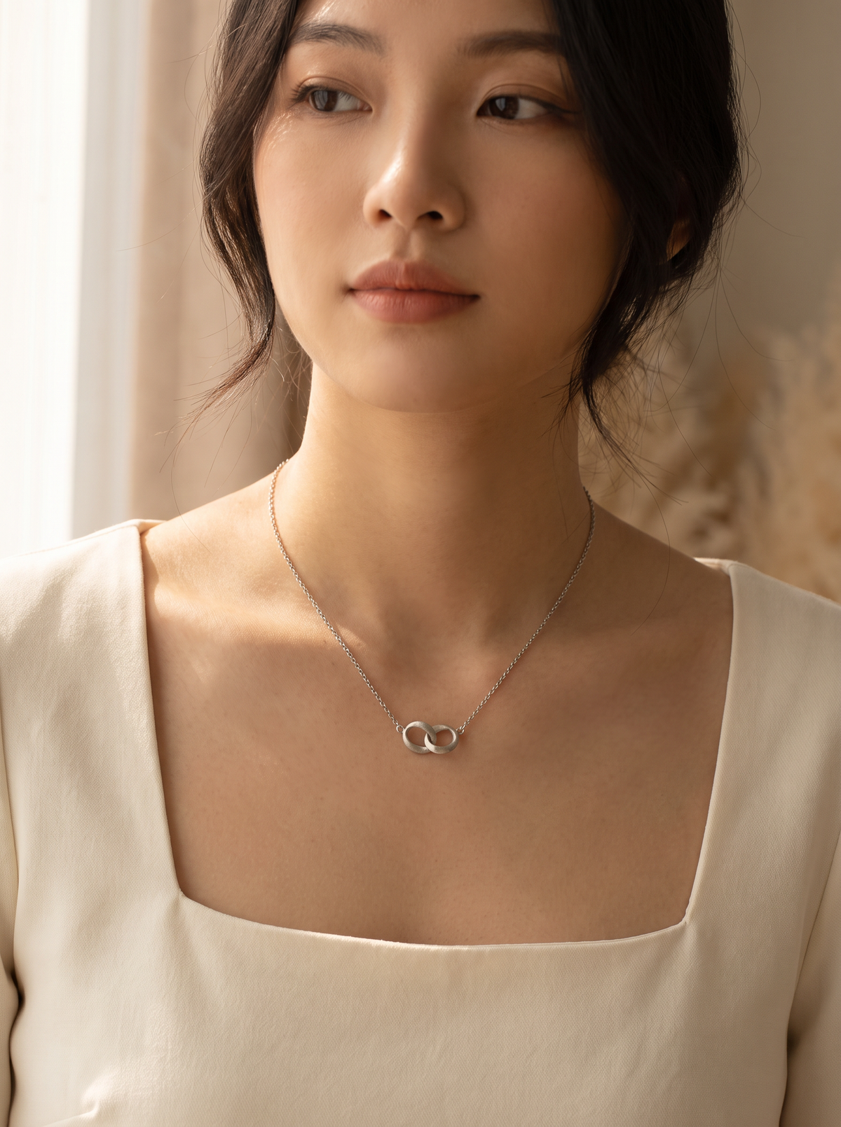 Tender Link Necklace